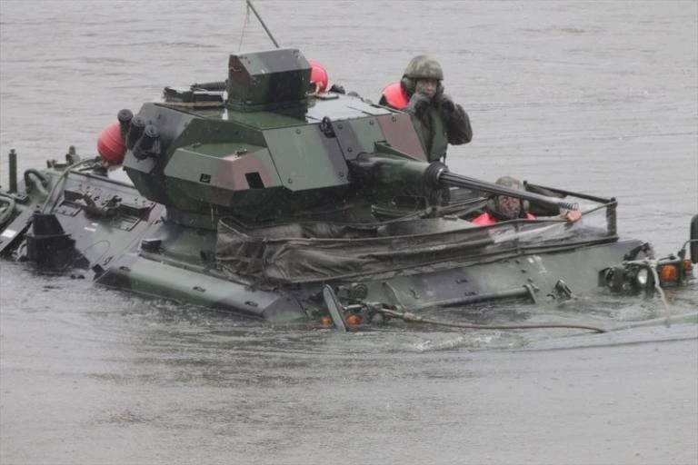 Απ’ αυτούς περιμένουμε βοήθεια; «Η Ε.Ε χρηματοδοτεί την Τουρκία για τεθωρακισμένα στα ελληνοτουρκικά σύνορα»